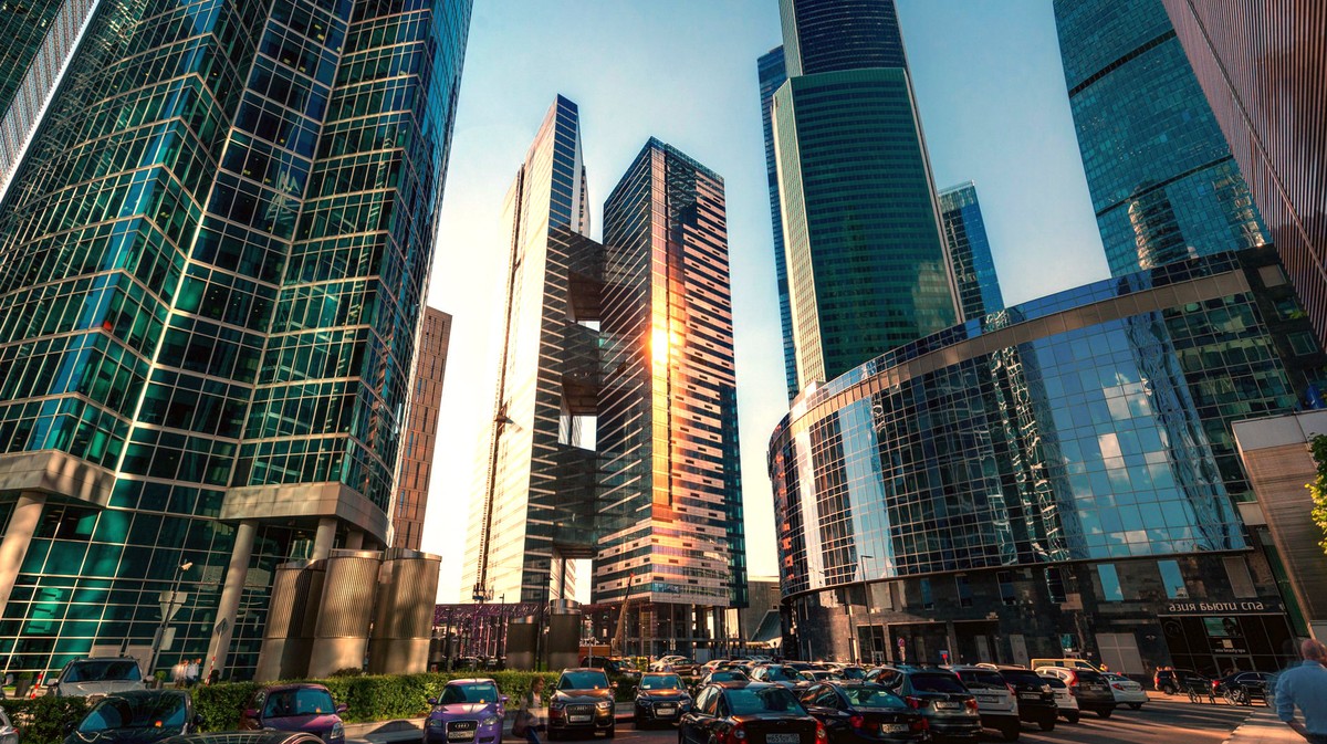 Фото 3 - Экскурсия: "Заповедник небоскрёбов: прогулка по «Москва-Сити»"