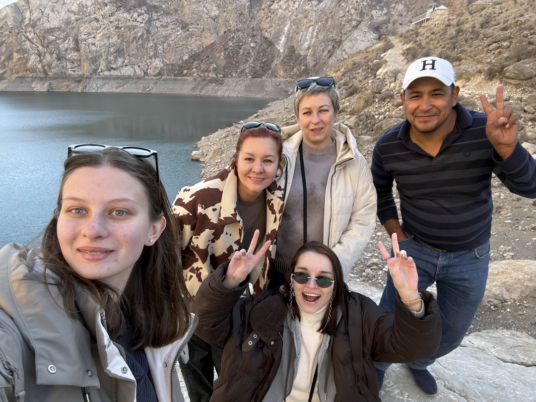 Отличная экскурсия в горный Таджикистан, очень красивые места, которые хочется посетить еще раз, вкусный обед, входящий