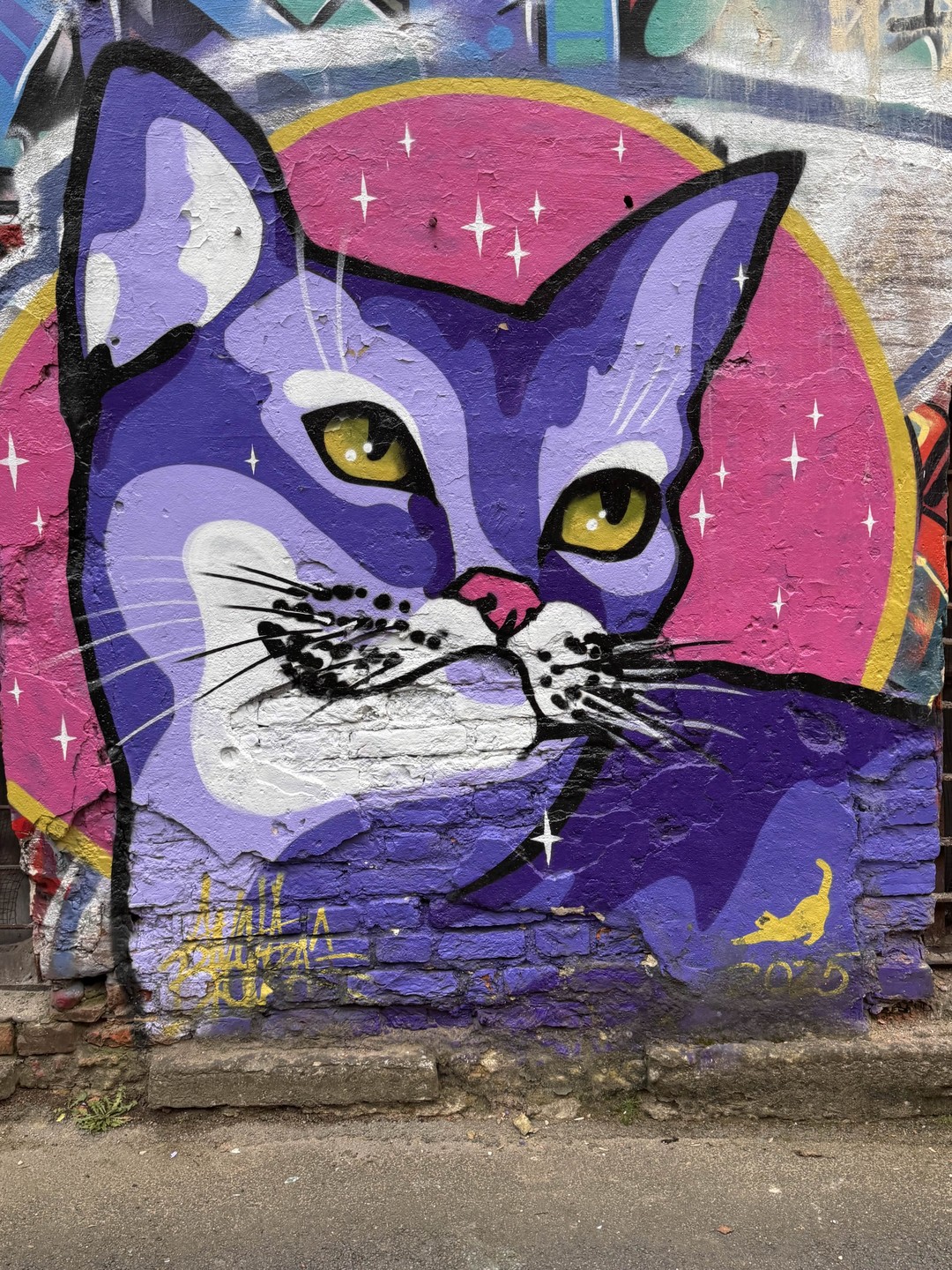 Во-первых отдельное спасибо за наушники! Я могла остановиться, сделать фотографии и при это быть в курсе