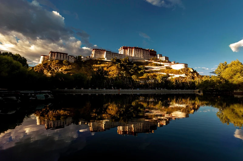 Путь к гармонии: тур в Тибет с практиками, погружением в культуру и отелями 4-5* (мини-группа)