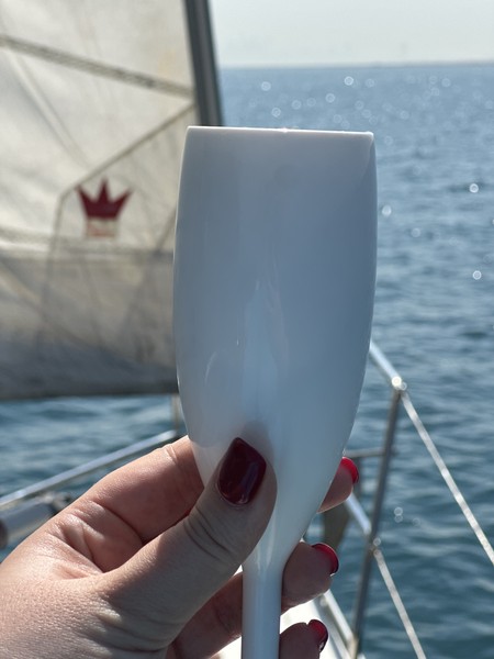 прекрасная легкая прогулка. Понравилась и детям и взрослым:)