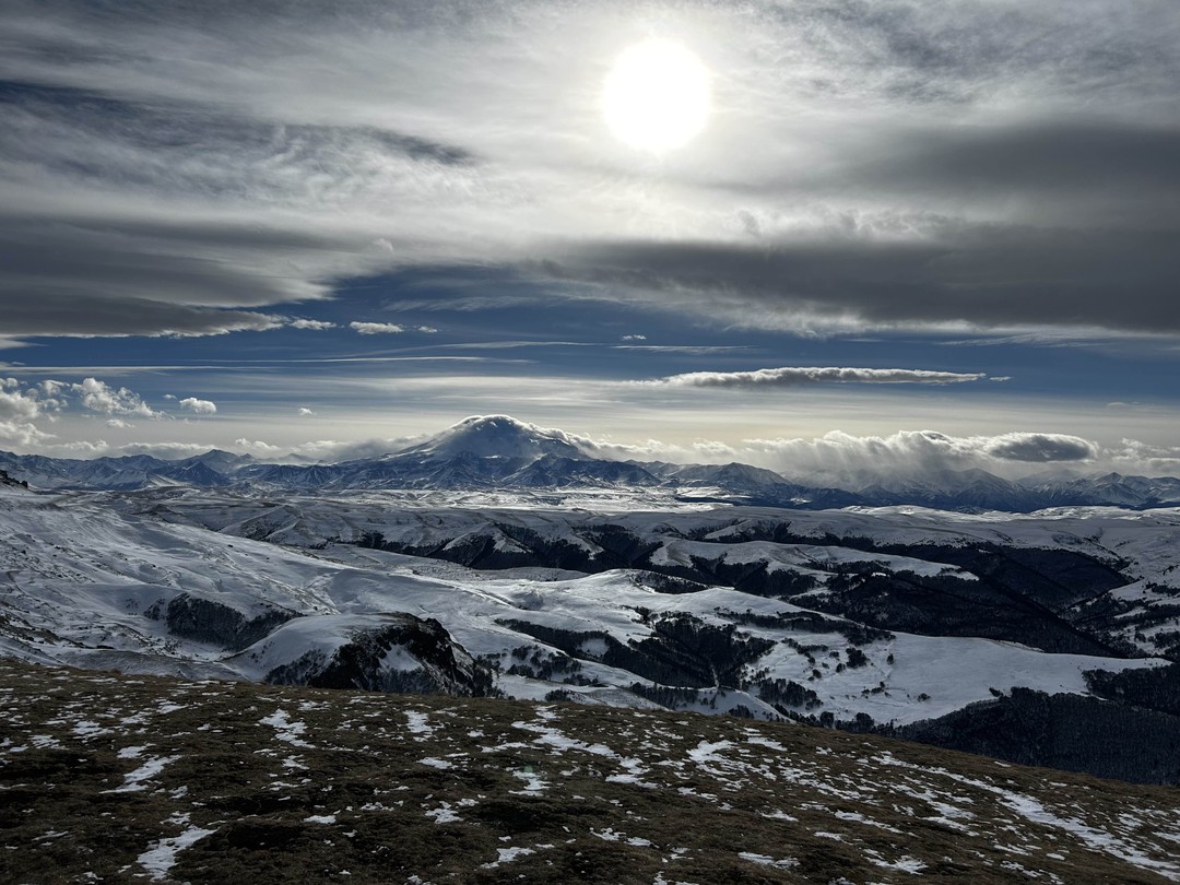 Ездили в январе после новогодних праздников, все понравилось, отличная экскурсия! Единственное, так как до этого мы