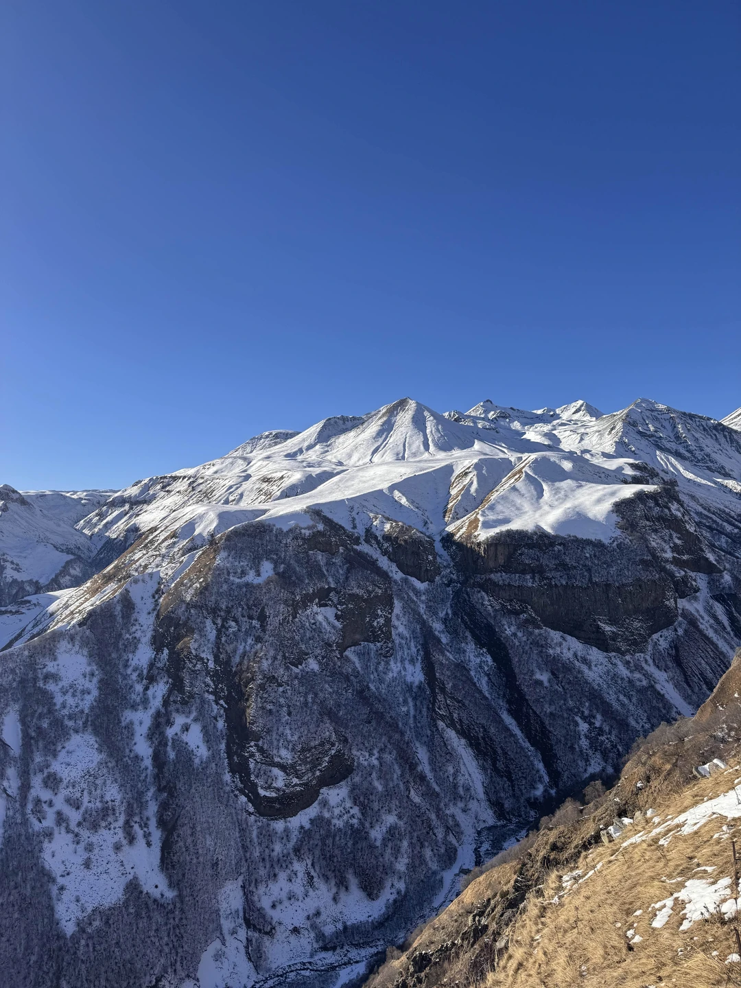 Шикарная экскурсия с прекрасным, тактичным гидом - Тимуром 🙏🏻🤗 Очень познавательная и интересная, безумно красивые локации