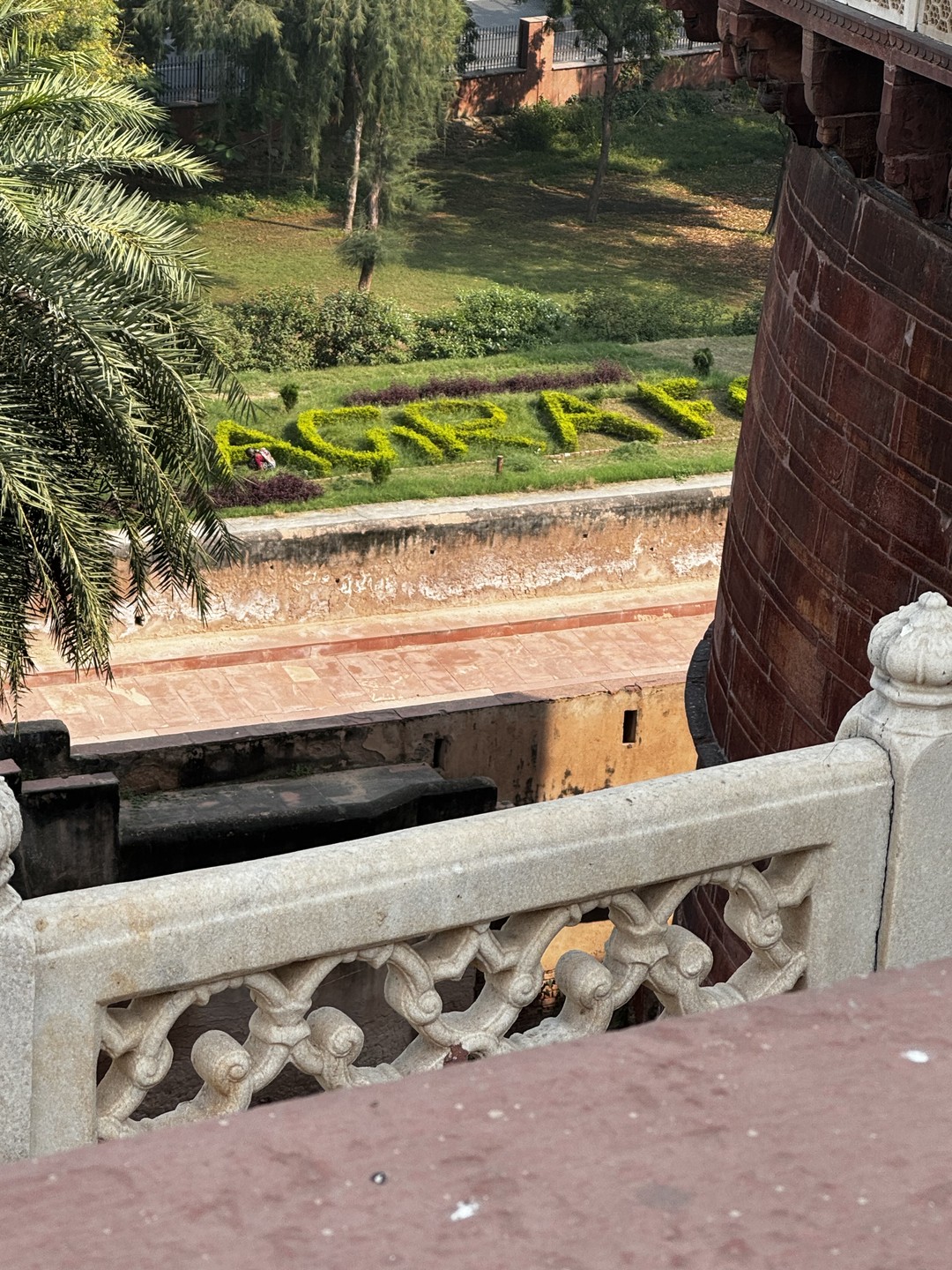 Экскурсия пролетела, как на одном дыхание. Мишра очень внимателен ко всем просьбам, интересно и познавательно ведет экскурсию.