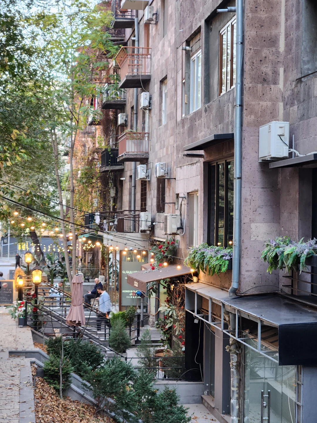 Прекрасная прогулка по Еревану! Анна с любовью и особым трепетом рассказывала и показывала особенности города. У