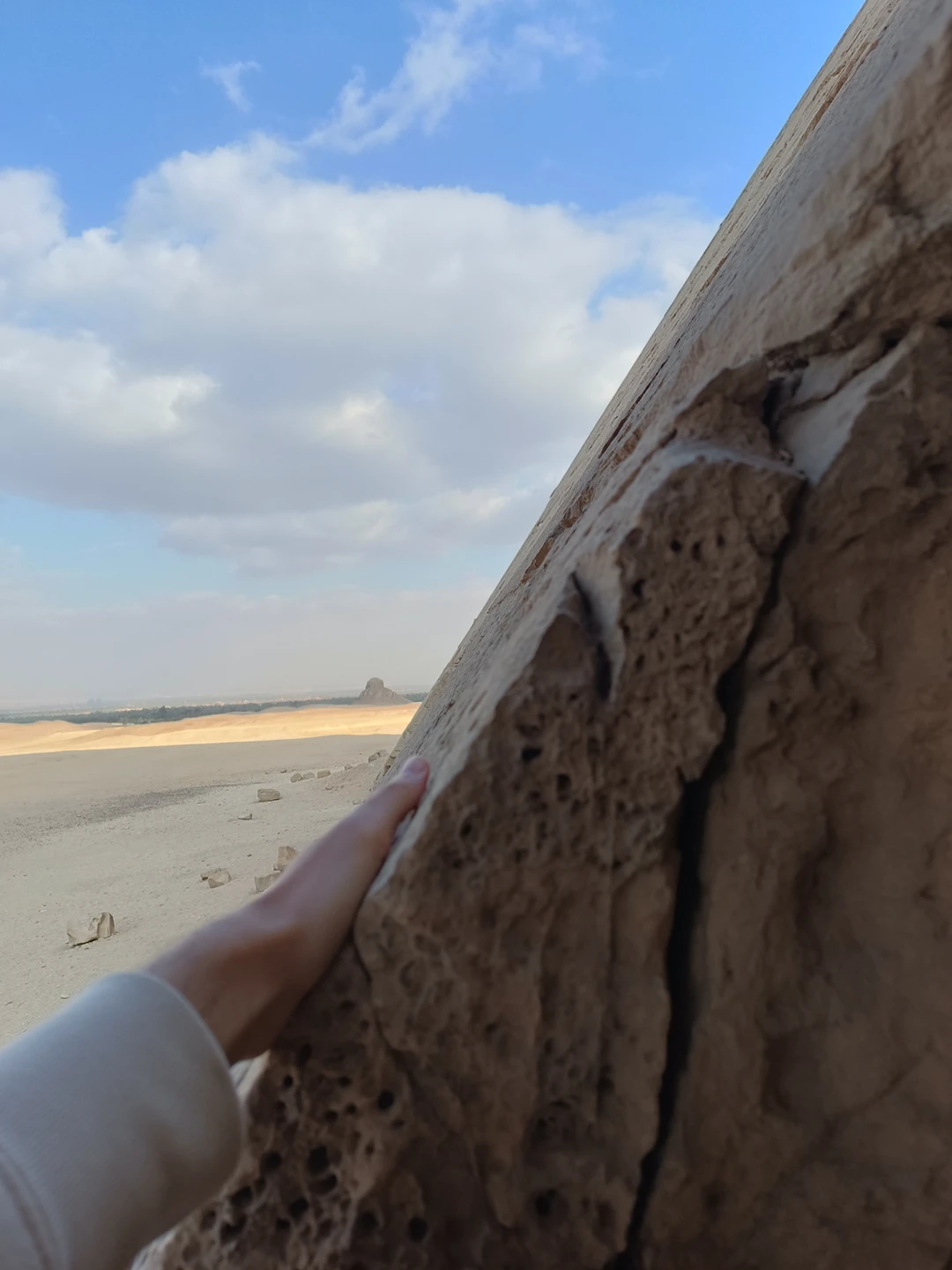 Это было невероятное и уникальное путешествие! Гид отличный рассказчик (+хорошо знает русский язык). Он погрузил нас