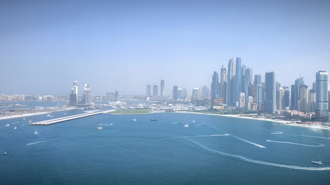 Экскурсия представляет собой ПРОЕЗД К ФОТОЛОКАЦИЯМ Дубая. По большому счету, если не брать дополнительные билеты на