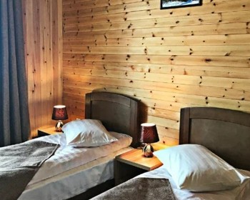 Встреча, переезд в Листвянку, прогулка и релакс