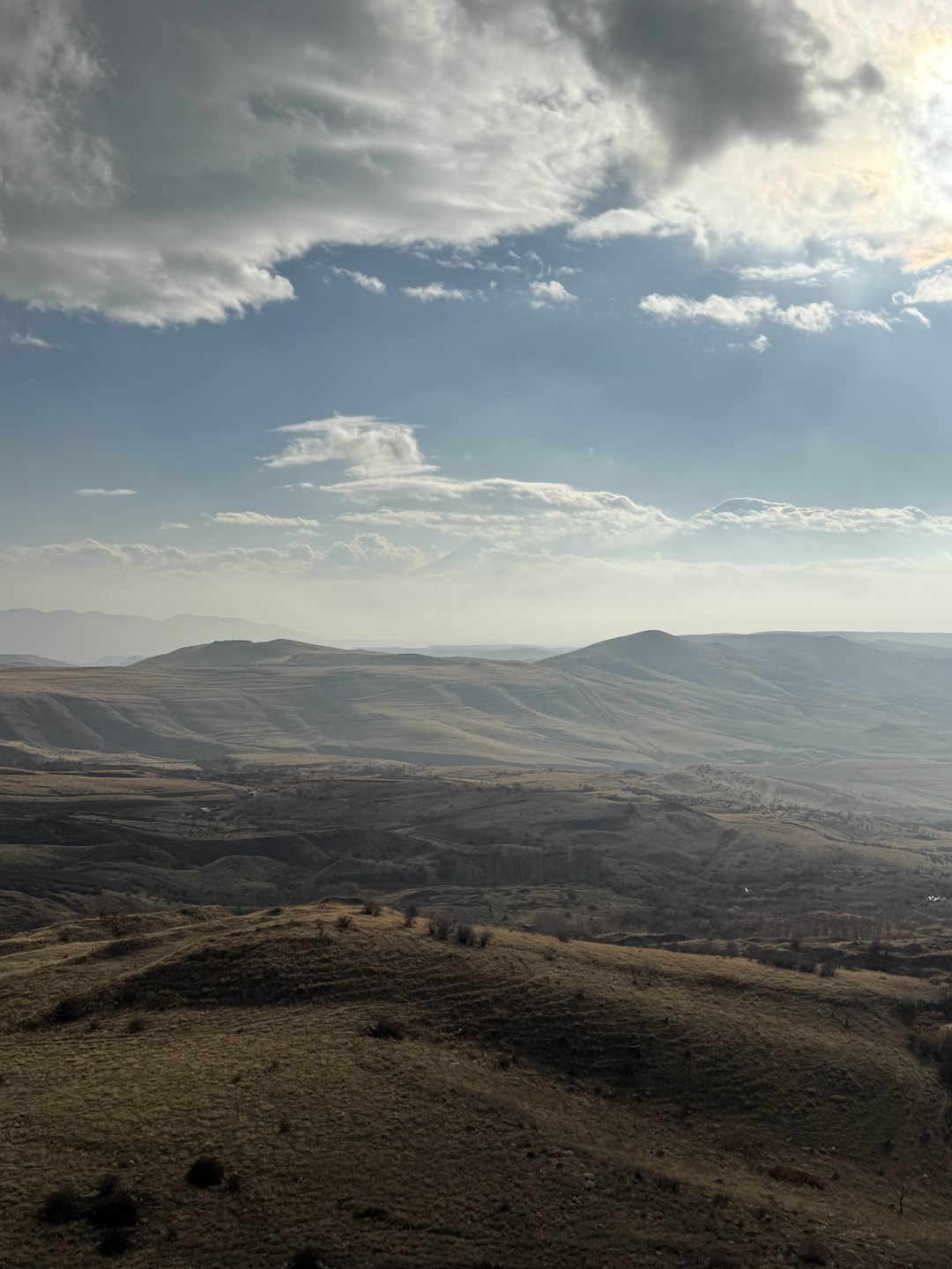 Сегодня были на экскурсии с гидом Тиграном и водителем Арсеном. Столько мест посмотреть успели благодаря им!