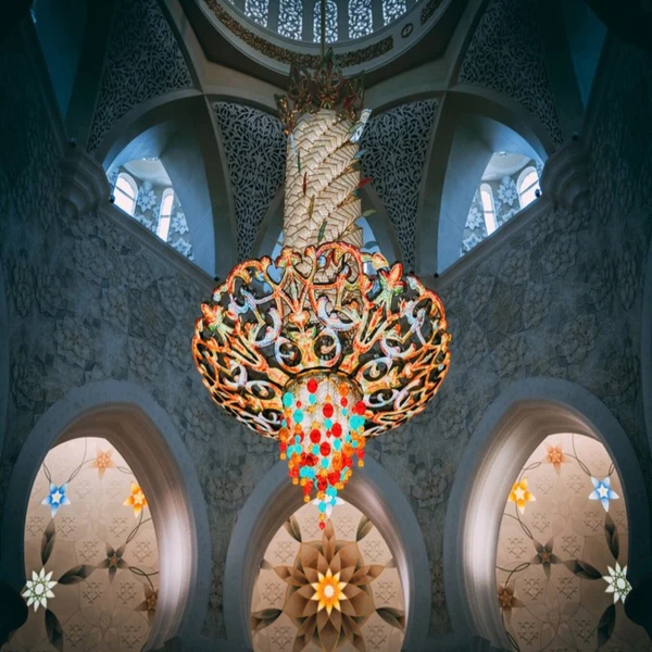 Из Дубая в Абу-Даби: вечные ценности и инновации