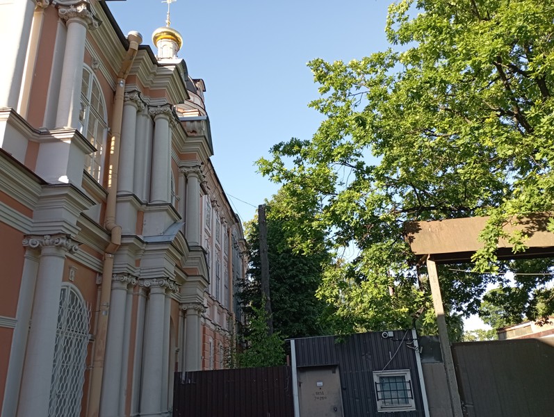 Фото 5 - Лавра: по монастырскому острову секретными тропами