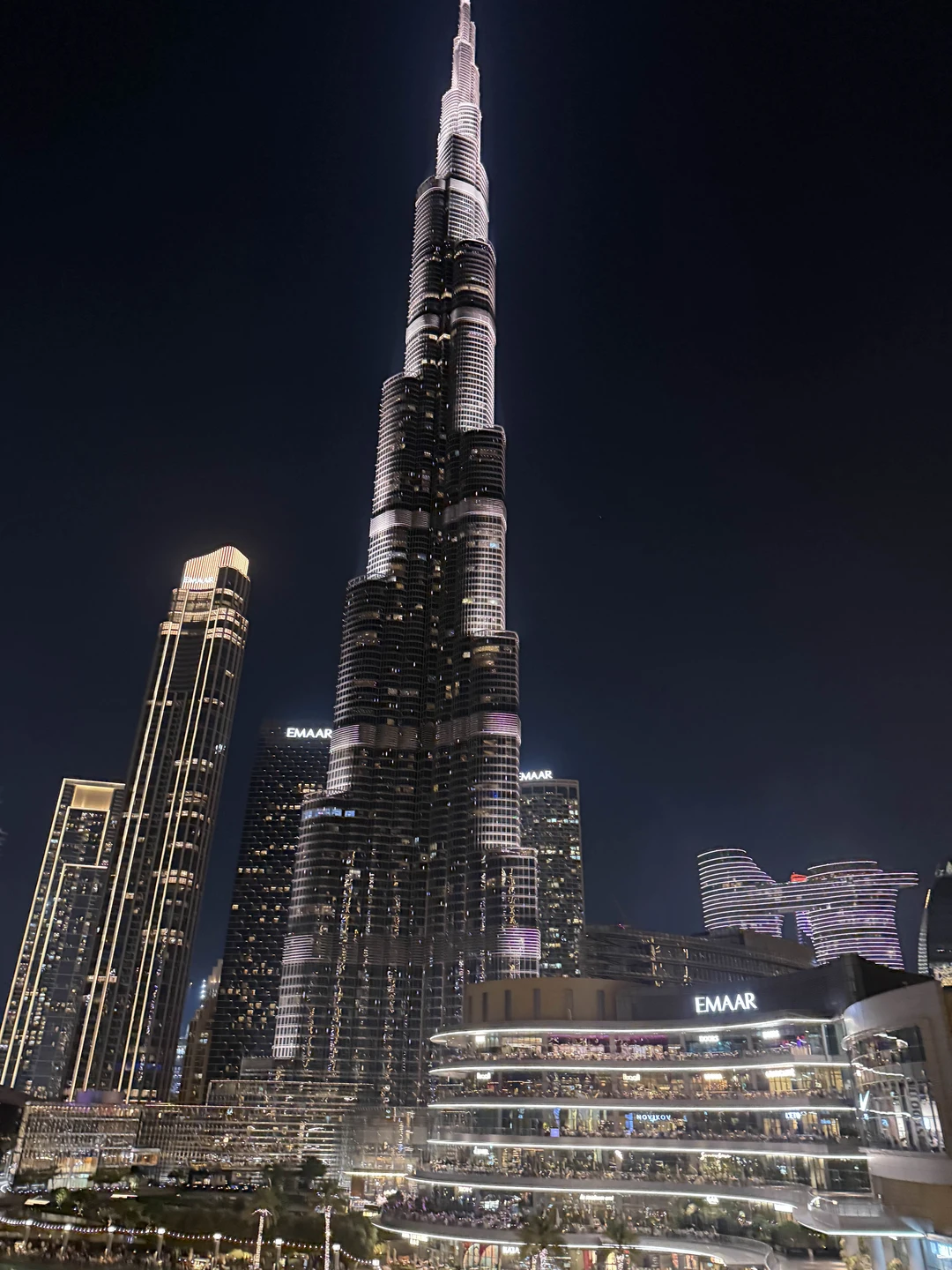 Выбрали экскурсию и гида по отзывам. И не пожалели. Получили чудесную познавательную экскурсию, рассказы о местных