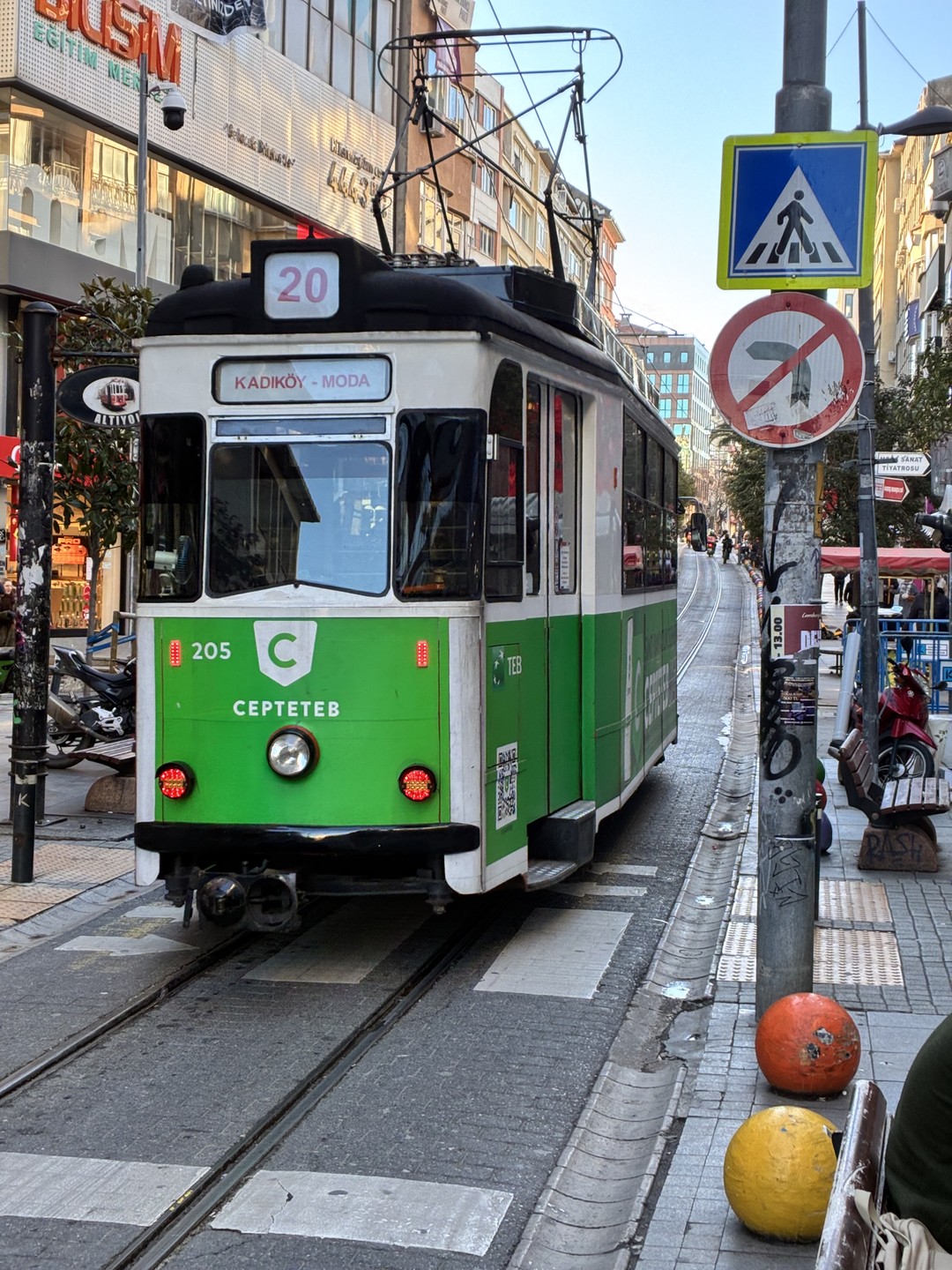 Восточный Стамбул: Кадыкёй, Ускюдар и Кузгунджук (Михаил)