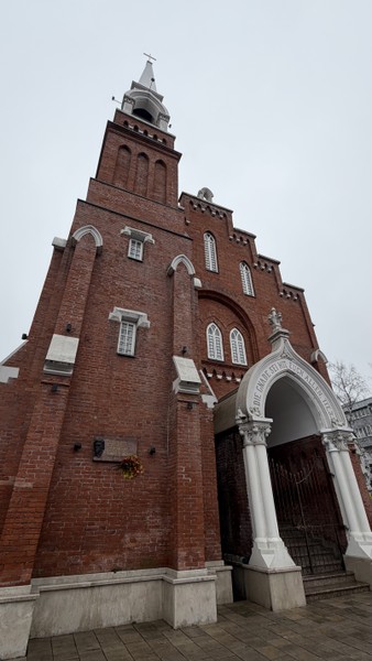 Хочу от всей души поблагодарить нашего гида за невероятную экскурсию по историческому центру Владикавказа!