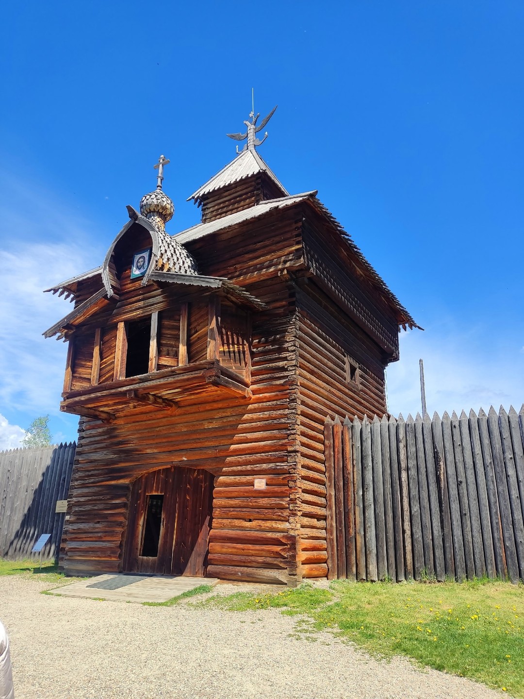 Приехали в Иркутск ради того, чтобы посмотреть Байкал. Искал экскурсию по Байкалу и нашёл гид Идеальный