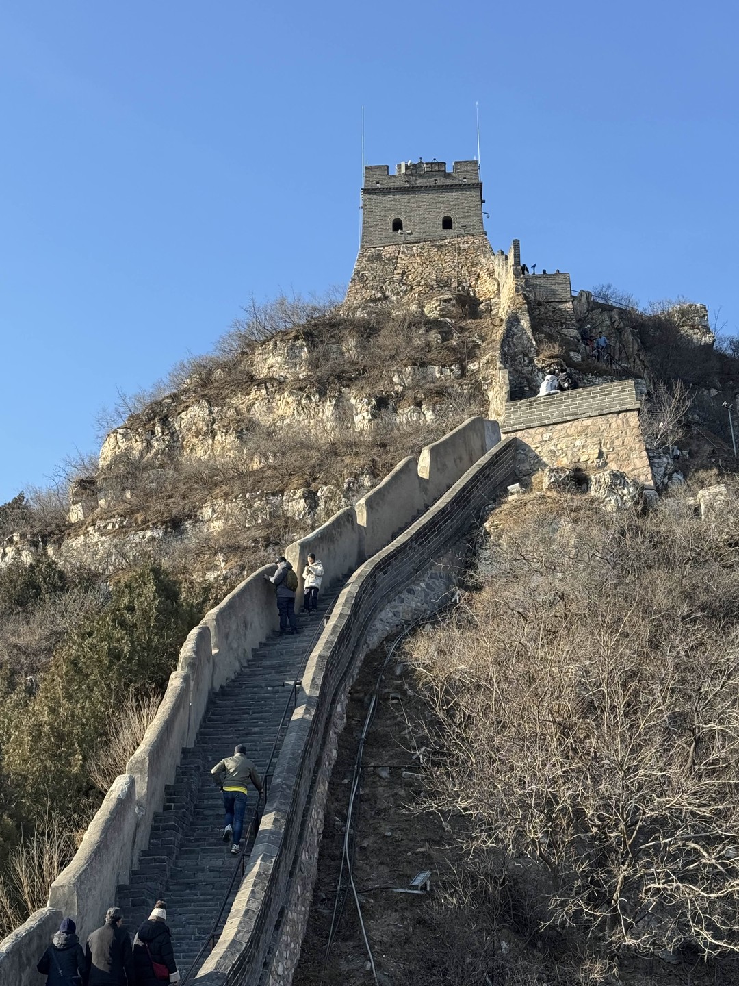 Отличная экскурсия! Гид приятный, по дороге все нам рассказывал на русском. В довершении экскурсии привез нас