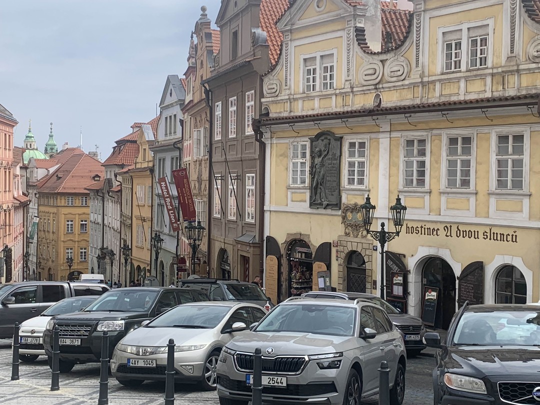 Здравствуй, красавица Прага (Вия)