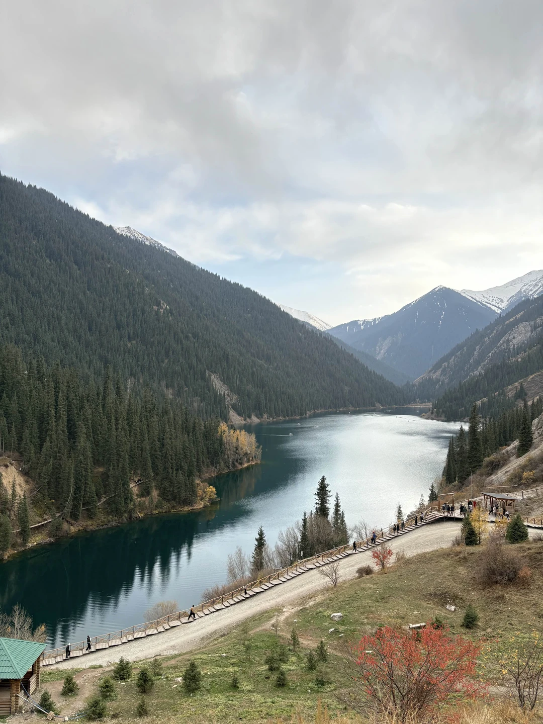 Так уж вышло, что меньше чем за сутки мы записались на экскурсию (должны были присутствовать на