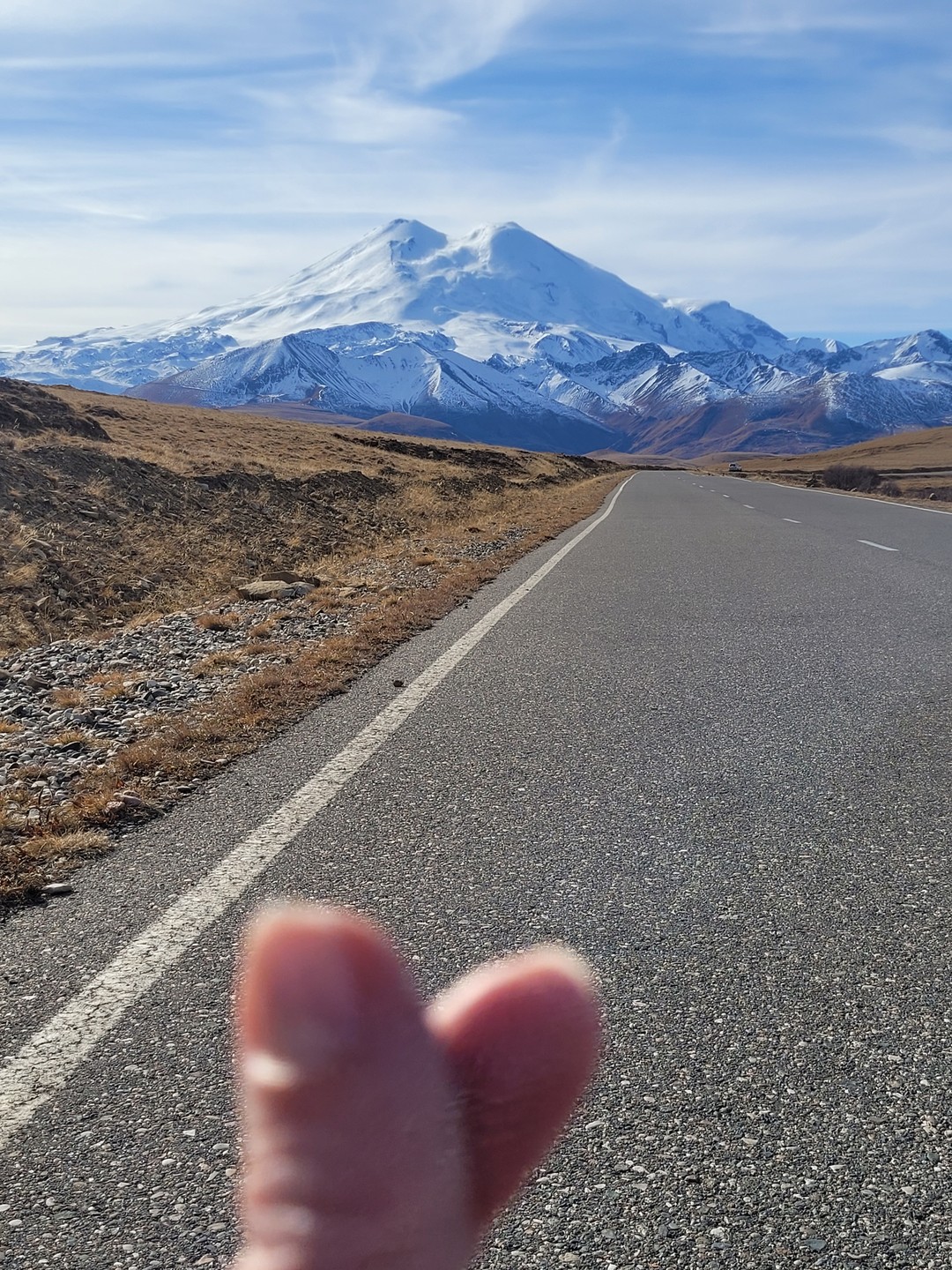 Хочу от всей души поблагодарить организатора и нашего гида - водителя Геннадия, за прекрасное и познавательныое
