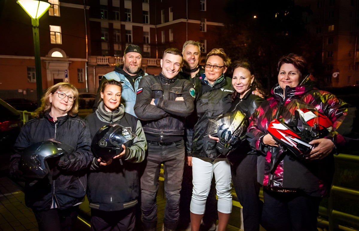 Все высотки Москвы — на мотоциклах (круглый год) (7/23)