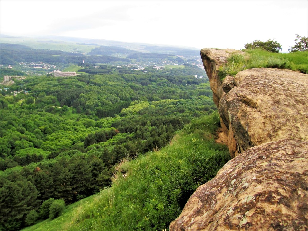 Горный парк Кисловодска: прогулка по Красному Солнышку и Ребровой балке (4/7)