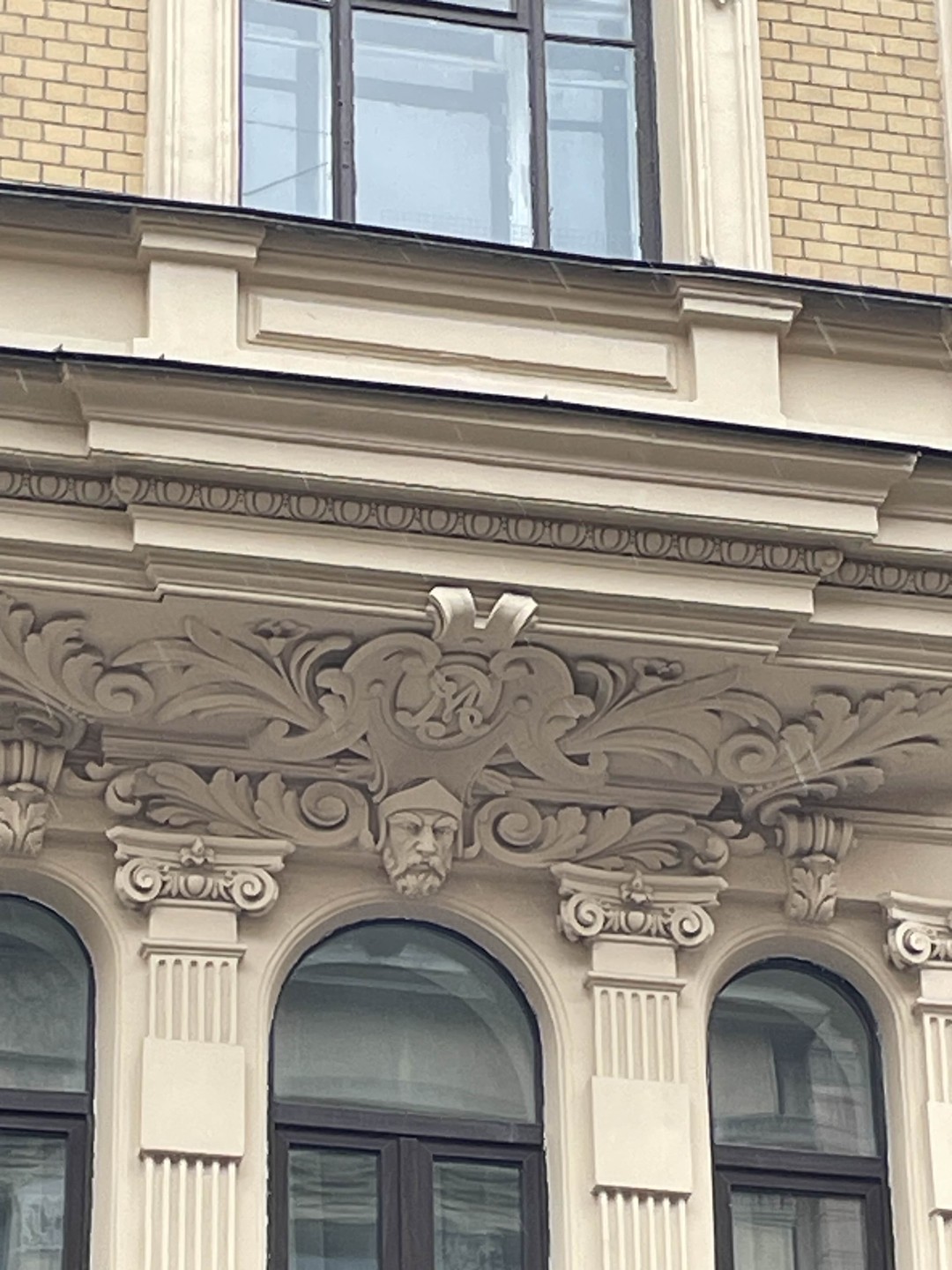 Утренняя прогулка в Петербурге - кофе, двери, дома и атмосфера (Наталья)