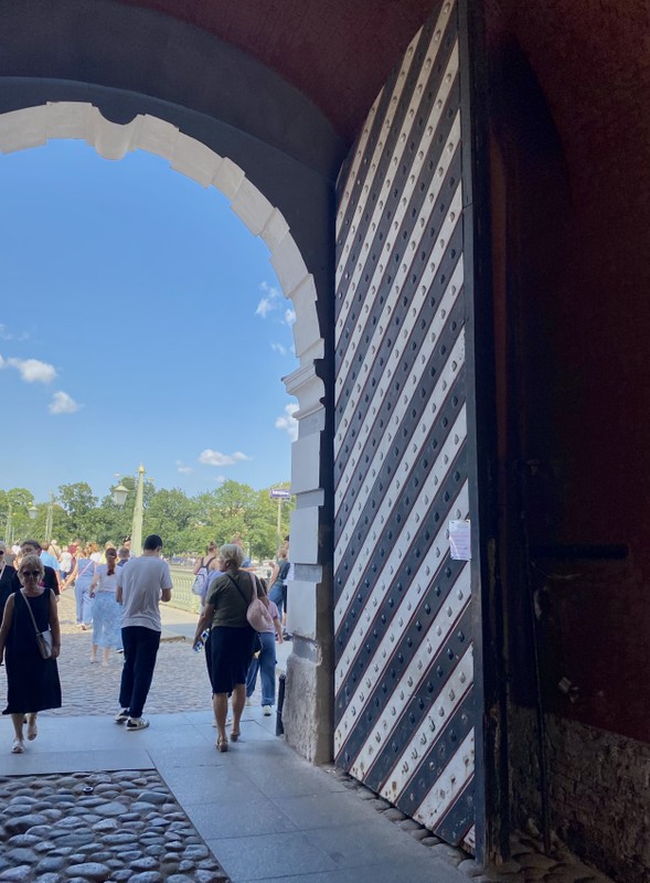 Петропавловская крепость: фортеция, храм, темница (в группе)