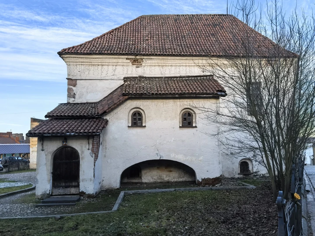 Благодарим экскурсовода Владимира за интересную и позновательную экскурсию по Выборгу. Рассказ о городе, исторических местах, о