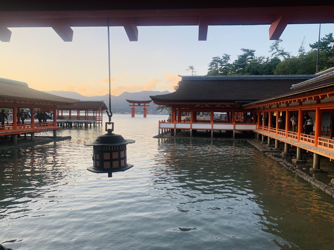 Это не экскурсия, это путешествие, которое останется с нами навсегда! По нашей просьбе, Иван смог скорректировать