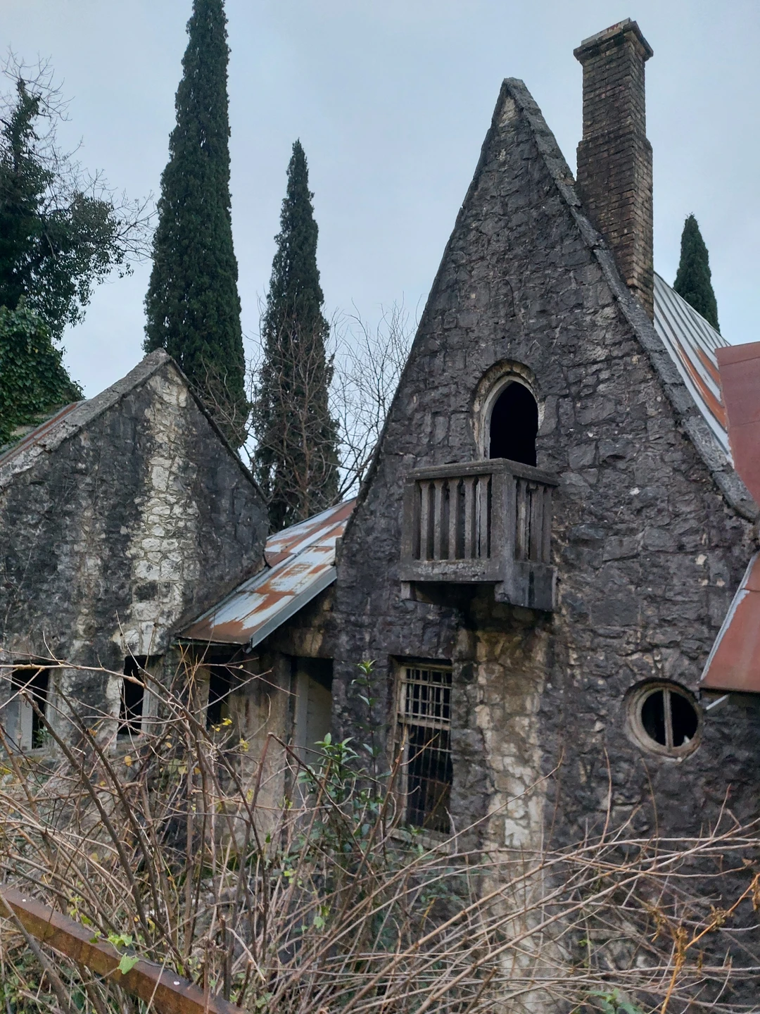 Были на экскурсии 22 января… поездка очень понравилась, поразила особая атмосфера и непредсказуемая энергия каждого места.