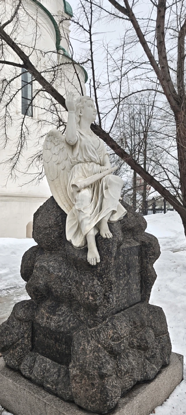 Экскурсия очень понравилась! Не смотря на то, что мы были вдвоём, Сергей провёл полноценную (почти 2.5