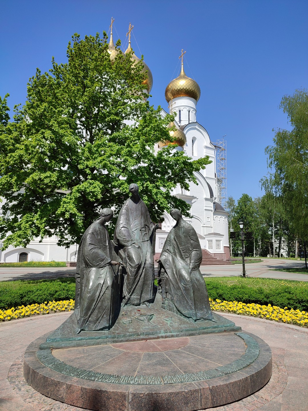 Неспешная прогулка по Ярославлю (Лариса)