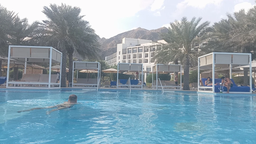 Индийский океан через 5 эмиратов (Ольга)