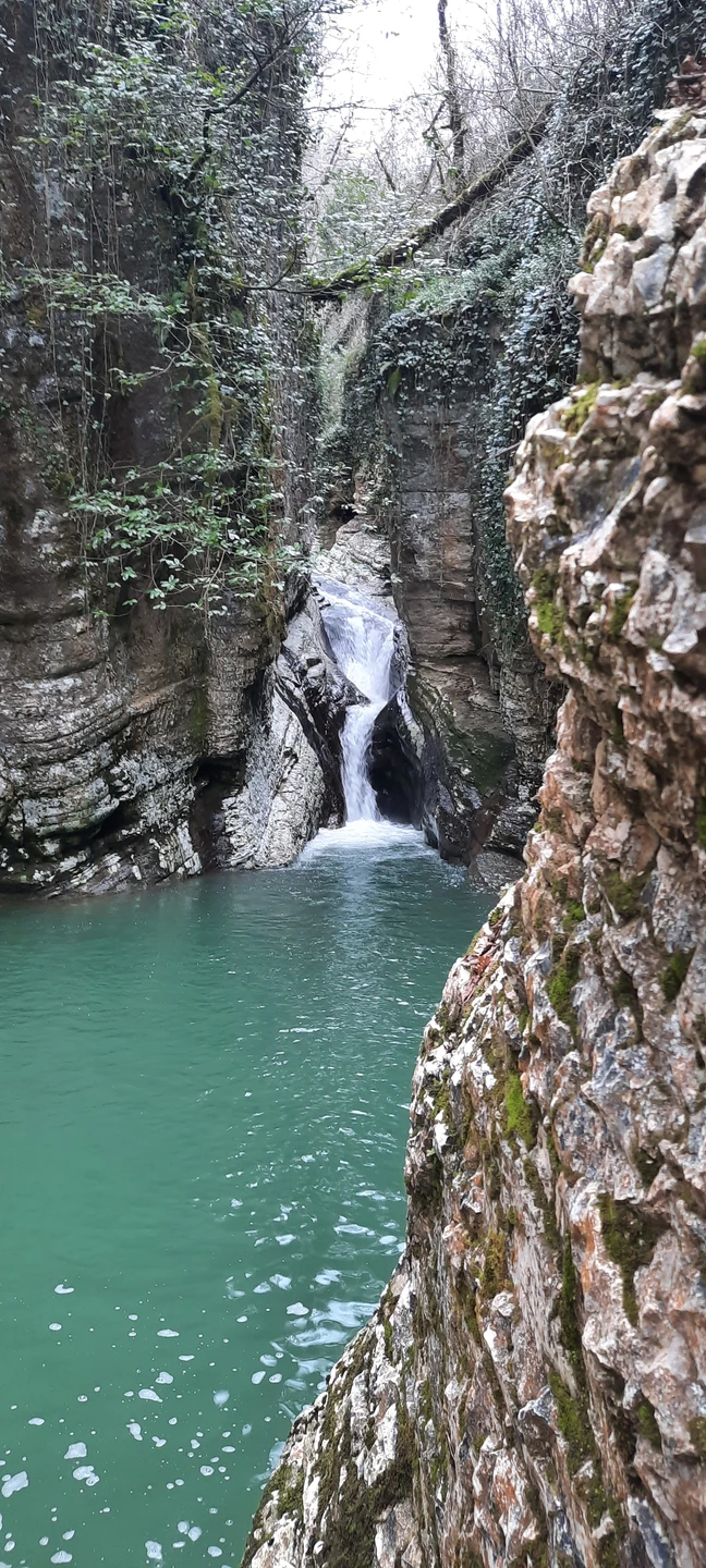 Все было хорошо. С погодой повезло,сухо. Даже искупались в купелях:)(Для закаленных вода теплая). Виды красивые,завораживающие. Так