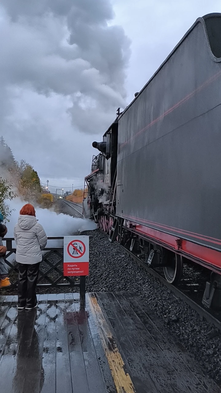 Экскурсия хорошая, автобус удобный, можно забронировать места, что бы сесть впереди. Водитель Игорь, внимательный, вежливый. Гид