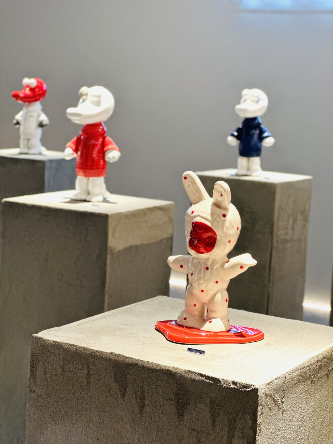 Побродили с Дианой по фэшн-точкам Санкт-Петербурга…. Был и эпатаж, и спорт, и casual, и а-ля-натур… Мое