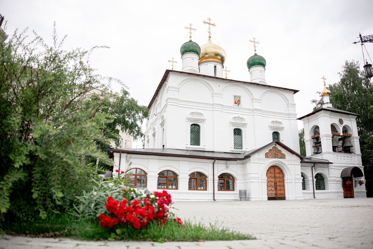 «От Богородицы райский уголок»: экскурсия по Сретенскому монастырю с посещением духовной академии (5/7)