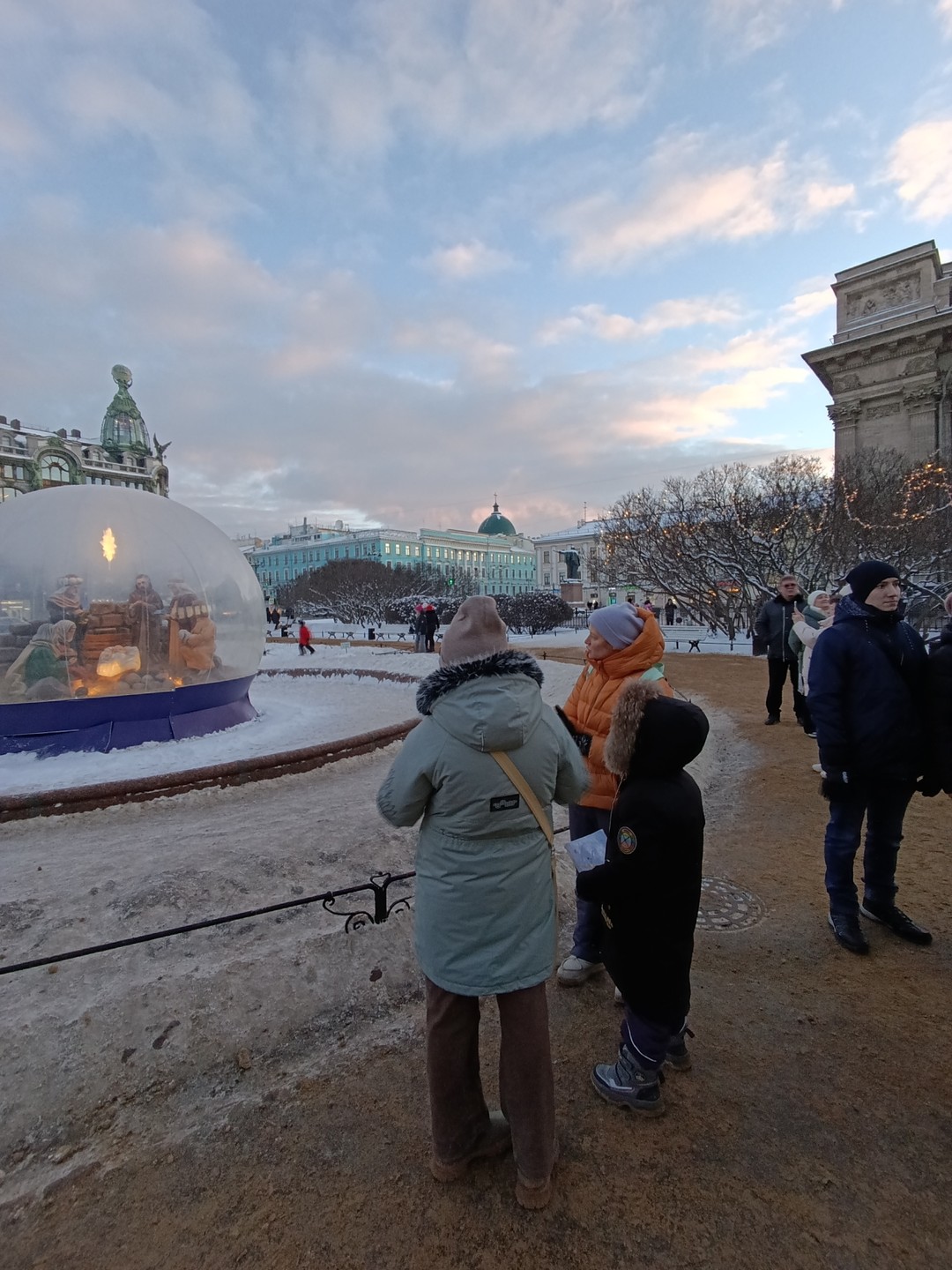 Фото отзыва 9: экскурсия "Новогодний квест по центру Петербурга"