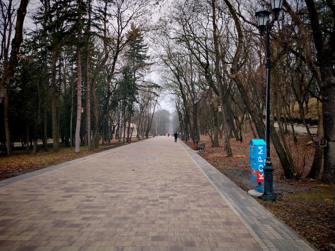 Большое спасибо, Сергею, за увлекательную экскурсию. Даже при некомфортной погоде, он заставил нас полюбить Ессентуки