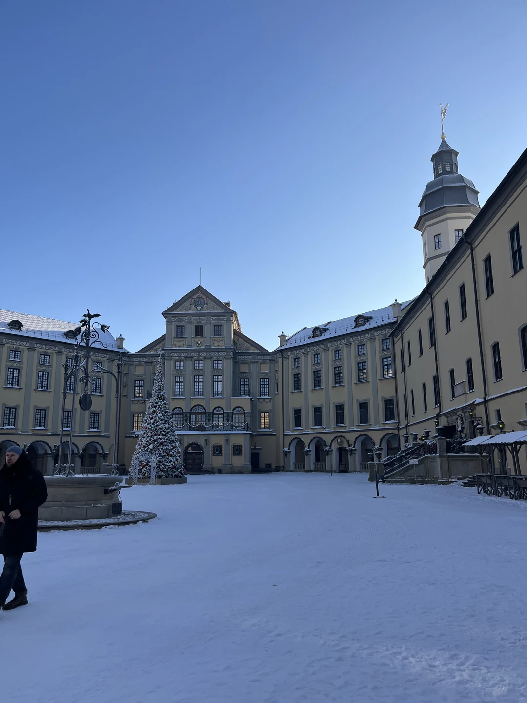 Самая лучшая экскурсия, от замков в восторге, гид Анатолий очень эрудированный и интересный рассказчик, Белоруссия впечатлила