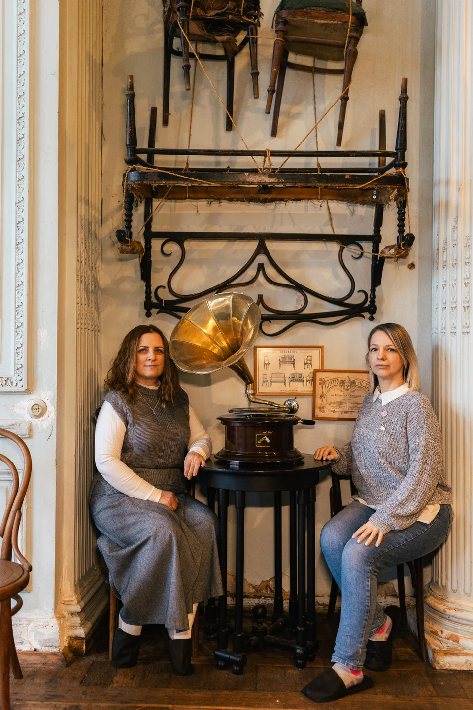 Хочу поделиться своими впечатлениями о потрясающей фотоэкскурсии в атмосфере старинной дворянской квартиры. Особенно хочу поблагодарить Алексея