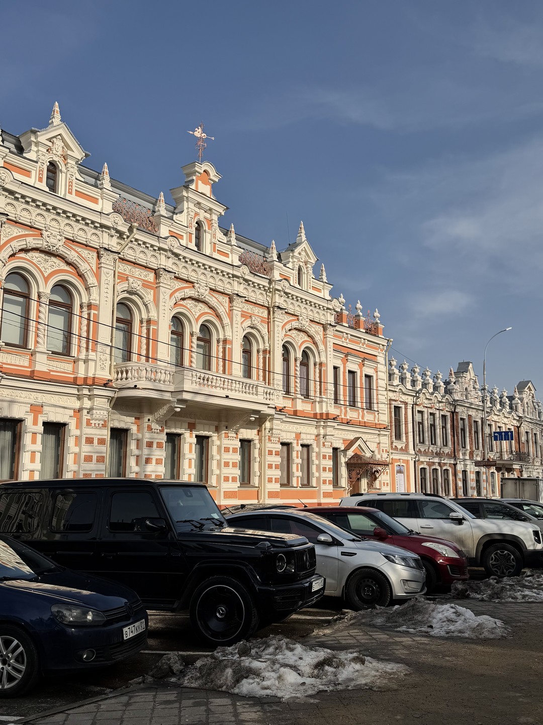 Экскурсия по Красной улице превзошла все ожидания! Это был не просто рассказ об истории, а настоящее