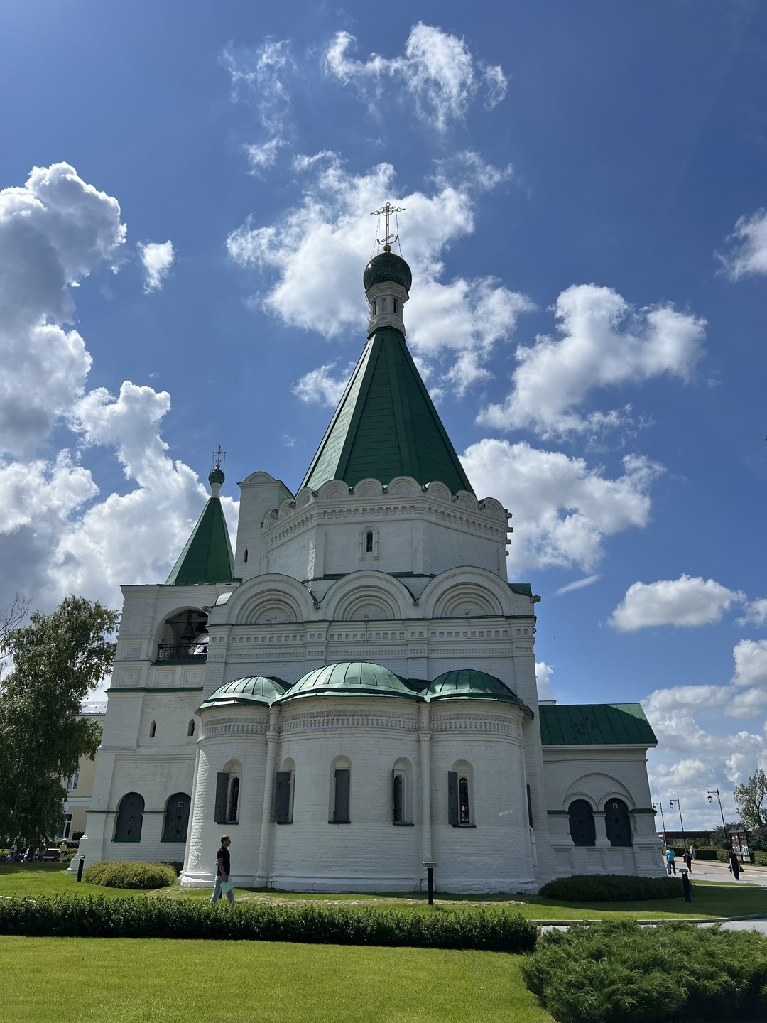 Неспешно прогулялись с Виталием по прекрасному Нижнему Новгороду. Насладились замечательными видами и интересным, насыщенным и очень
