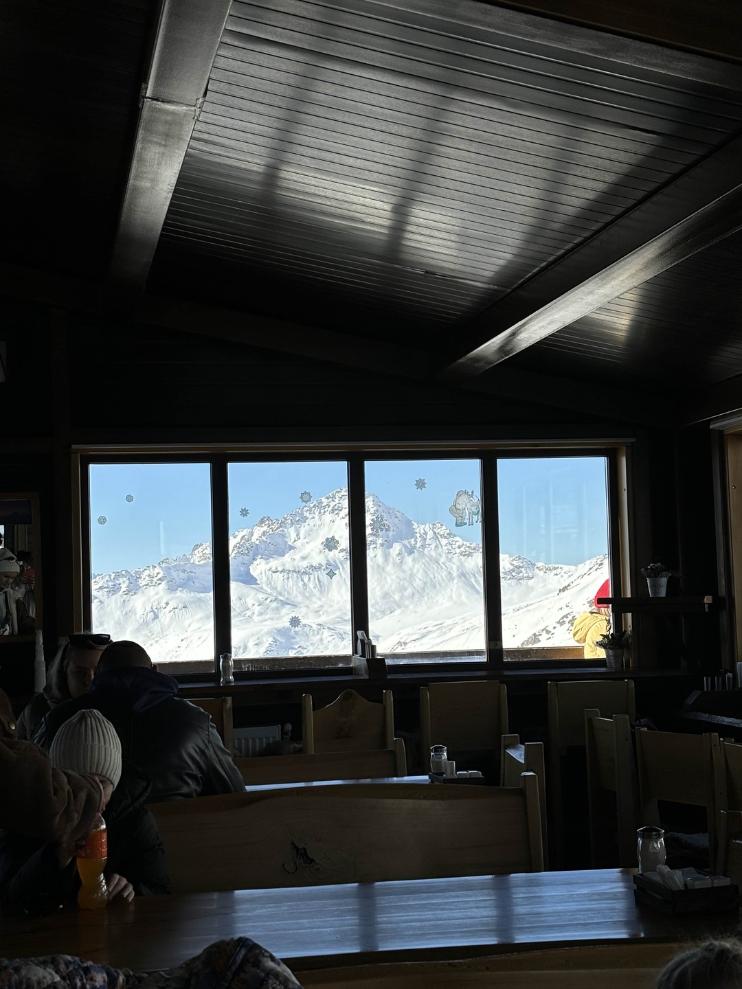 Однозначно рекомендую!!! Борис сделал нам очень запоминающуюся, комфортную и душевную поездку. Информация подавалась живо и интересно