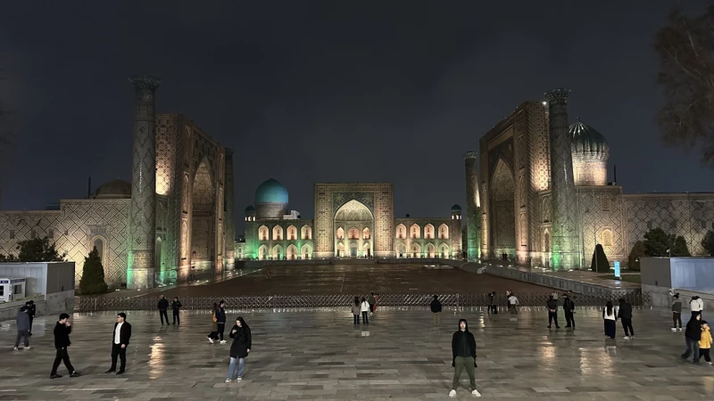 Нашим гидом был Шохрух, очень подробно обо всём рассказывал, очень погрузились в историю города и всех значимых событий👏🏼 Спасибо большое!