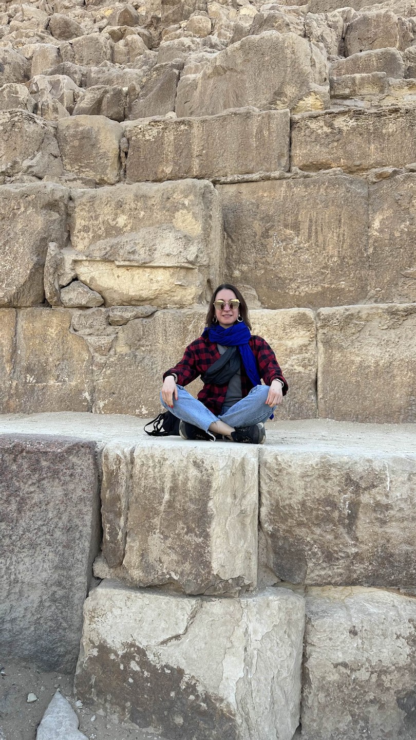 Я приехала в Каир как самостоятельный путешественник, и искала экскурсии на пирамиды Гизы. Приехала я в