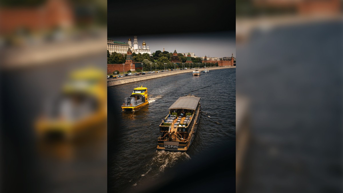 От Крымского моста — на дизайнерском теплоходе (9/13)