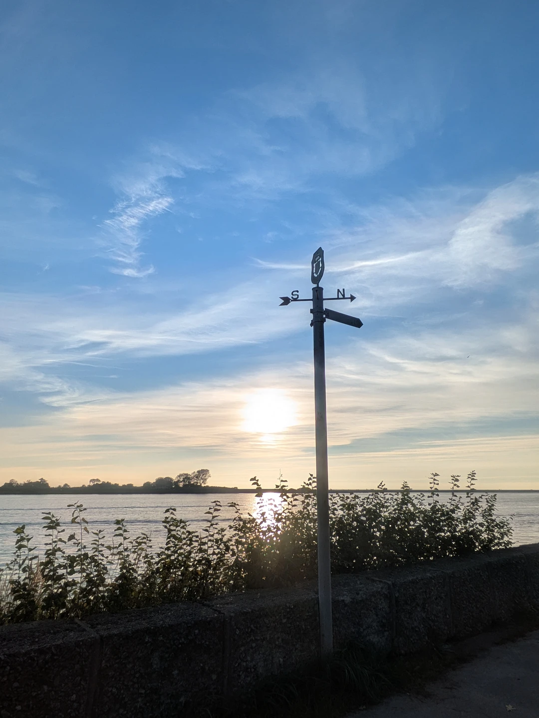Очень понравилась организация и поездка! Экскурсовод замечательный, водитель аккуратный! Сервис отличный! Спасибо! 🩷