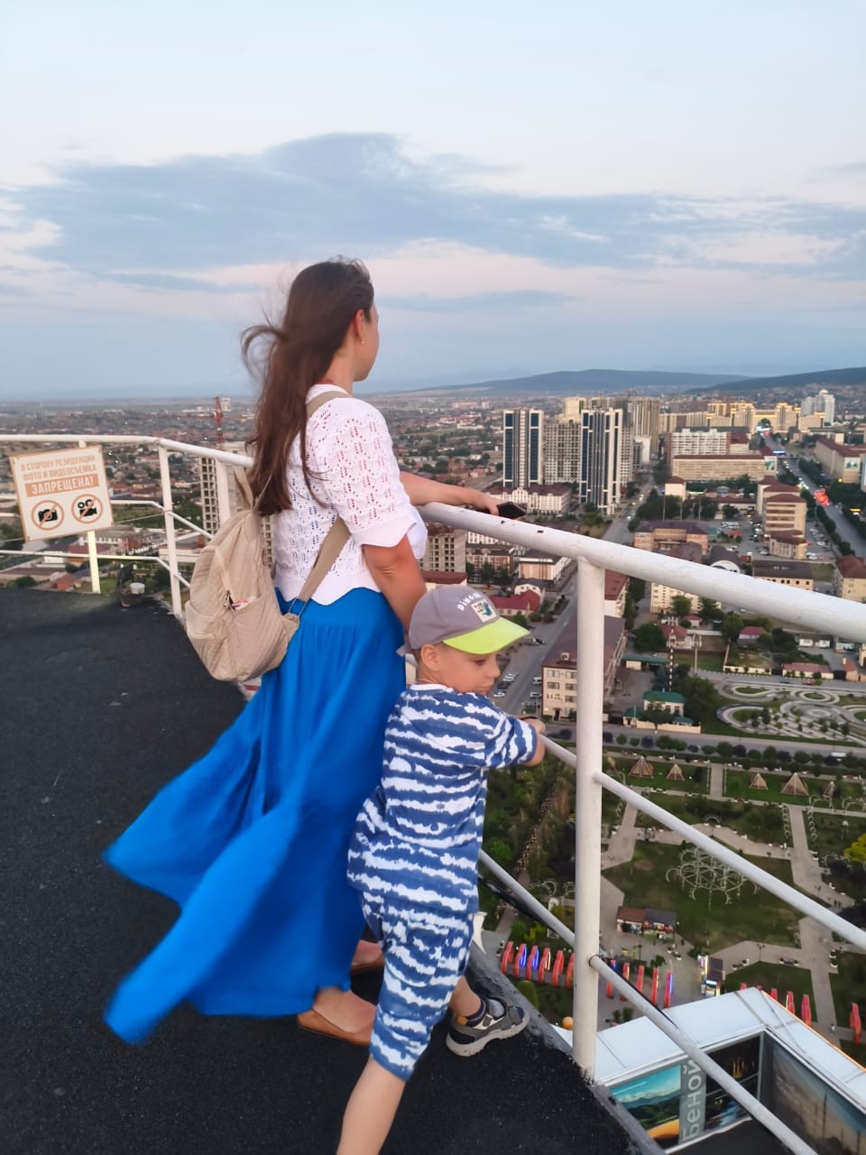 Экскурсия интересная, мечети впечатляющие, виды великолепные, гид рассказывал много позновательного. Единственное, онпечалило, что организаторы вовремя не