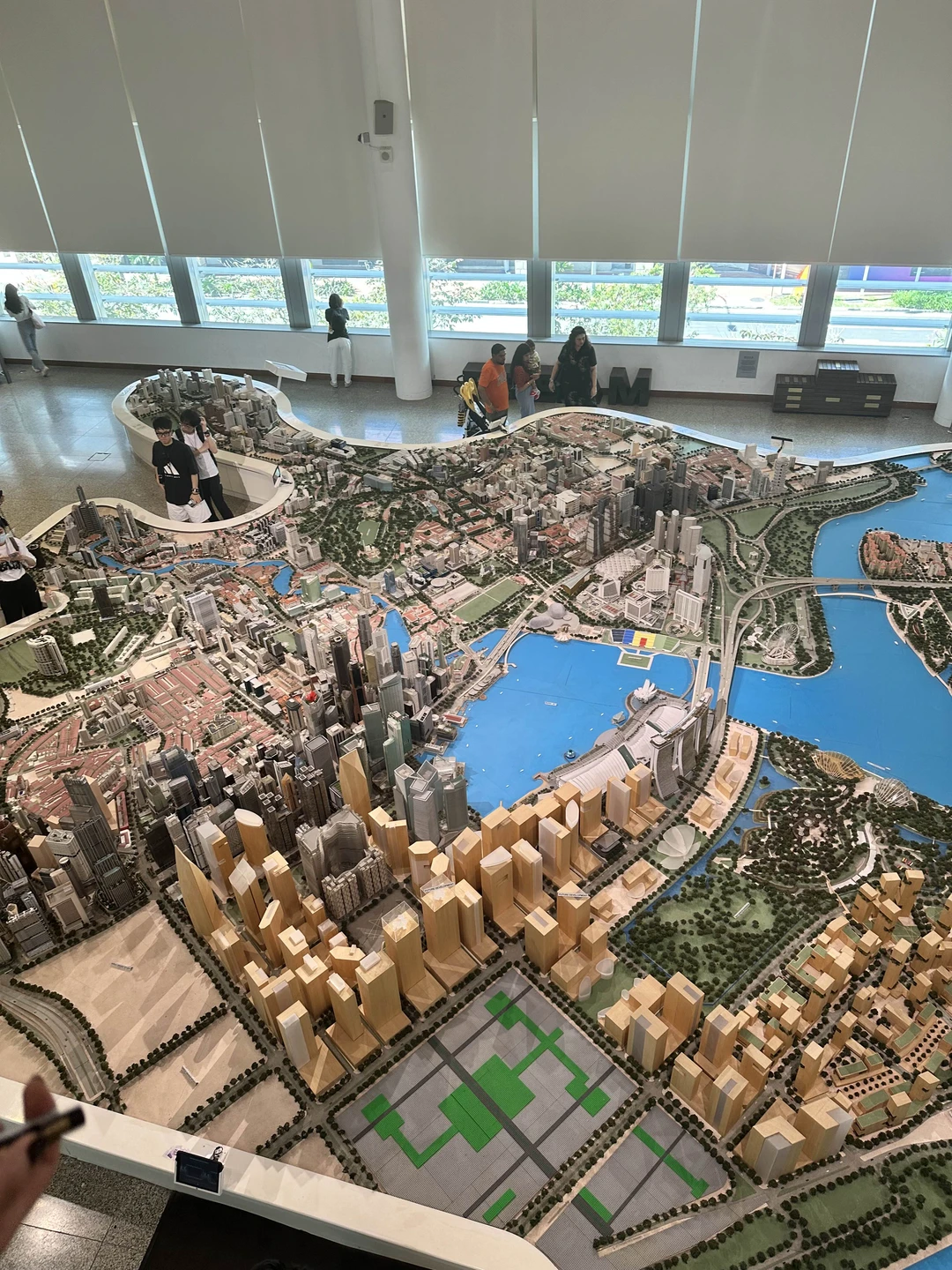 Ирина замечательный, терпеливый гид. Очень подготовленная, рассказы интересные и не утомительные. Мы были с 6-летней дочкой